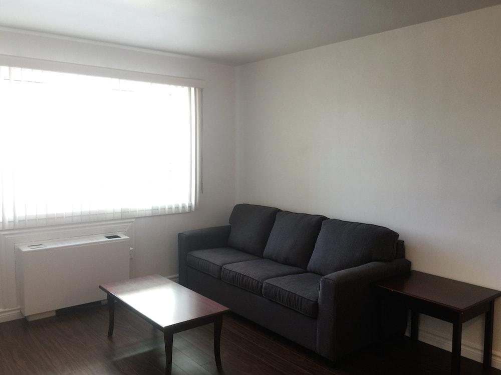 Aparthotel Duvernay And 2*